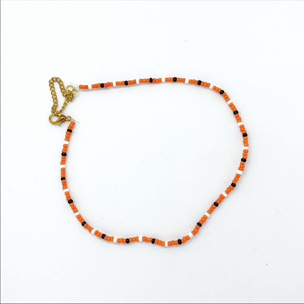 HANDMADE SEED BEAD CHOKER